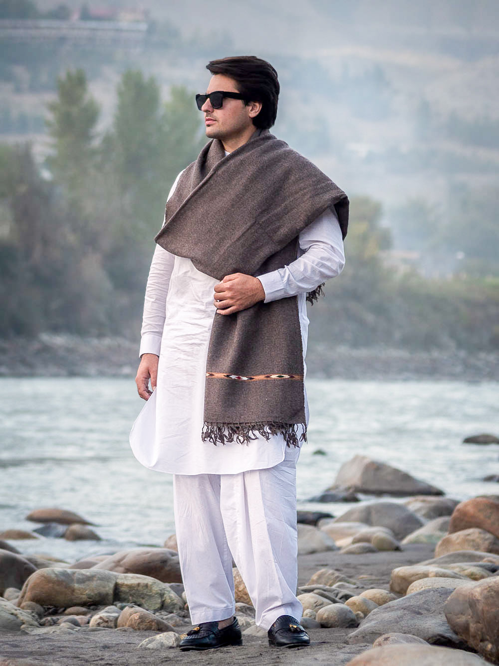 Pure Sheep Wool Shawl - Dark Brown with Artistic Border - Chitral Wool