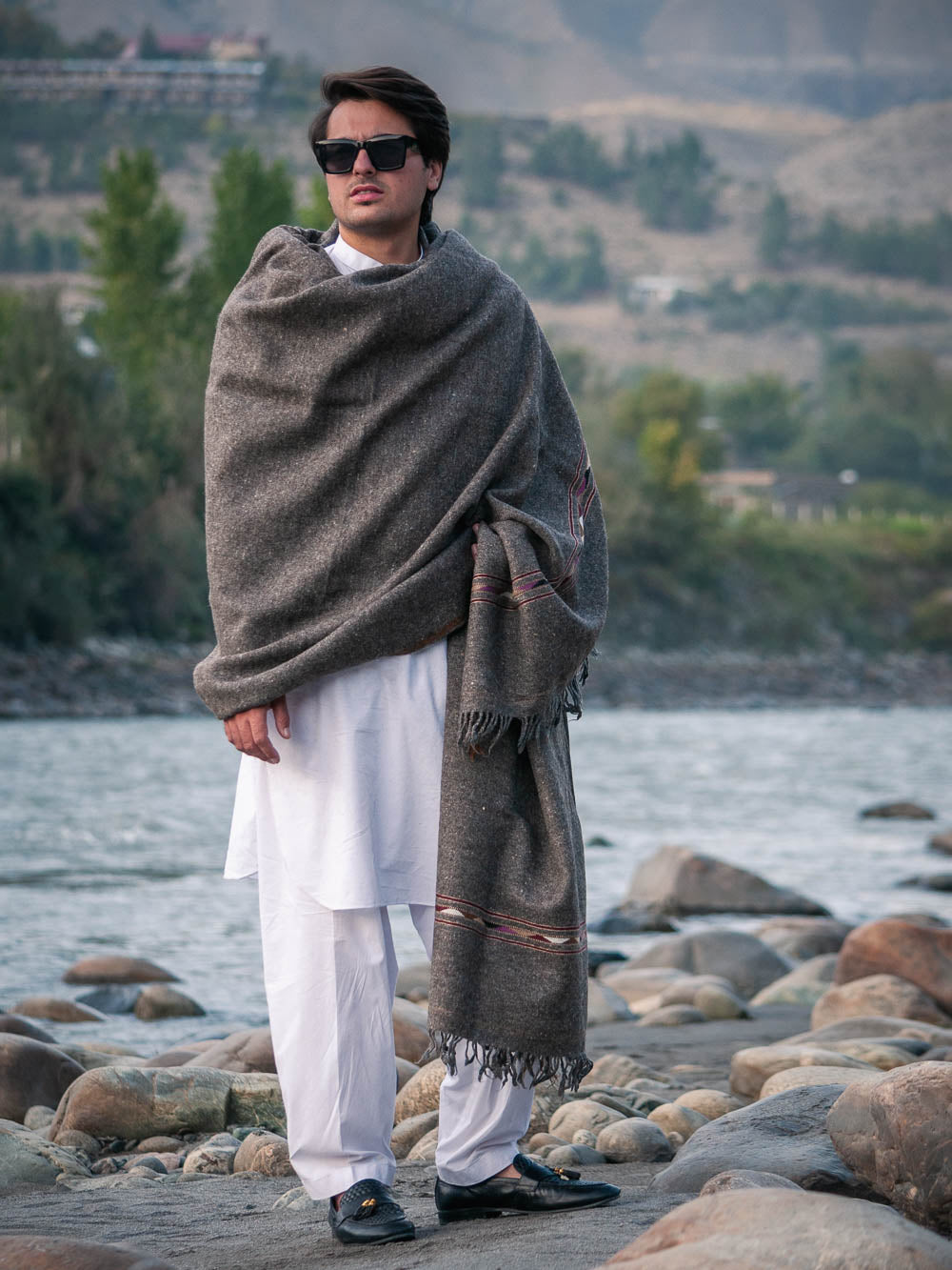 Chitral Umber Premium Sheep Wool Shawl - Thick Charcoal Brown Shawl with Red and Gold Tribal Border - Chitral Wool