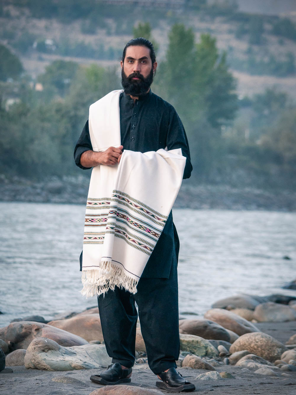 Chitral Heritage Woolen Shawl - Classic White with Multicolor Border - Chitral Wool
