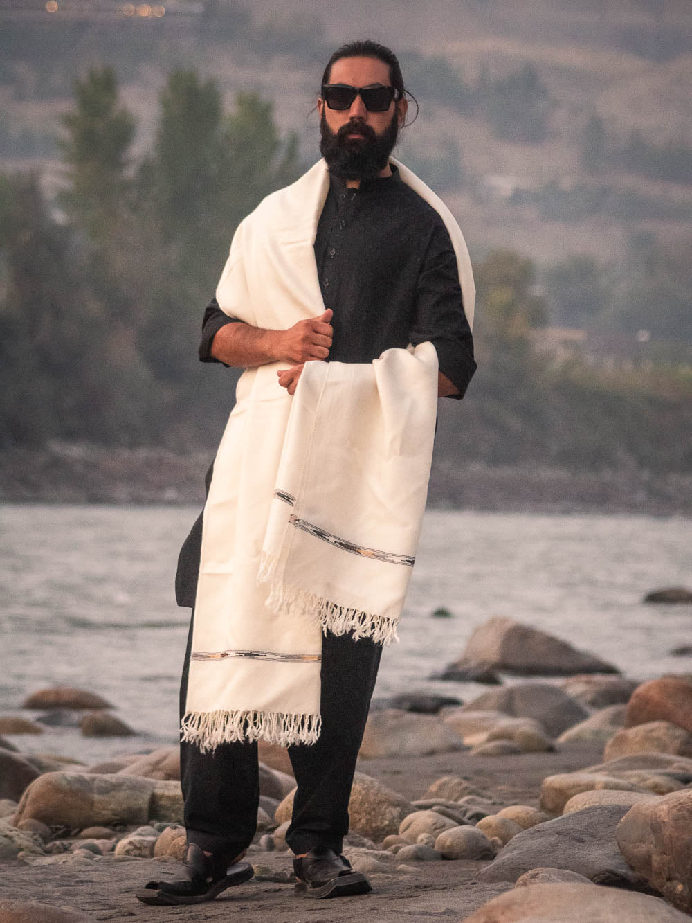 Lightweight Off White Swati Woolen Shawl for Men - Handwoven