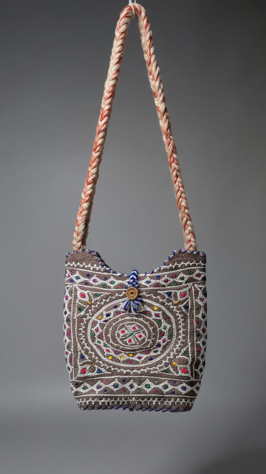 Handmade Embroidered Woolen Handbag for Women - Chitral Wool